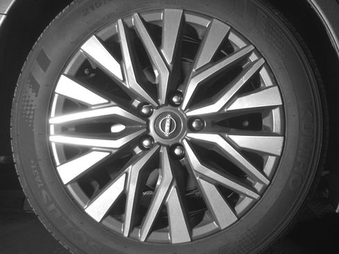 Used 2025 Nissan Altima 2.5 SV image 15