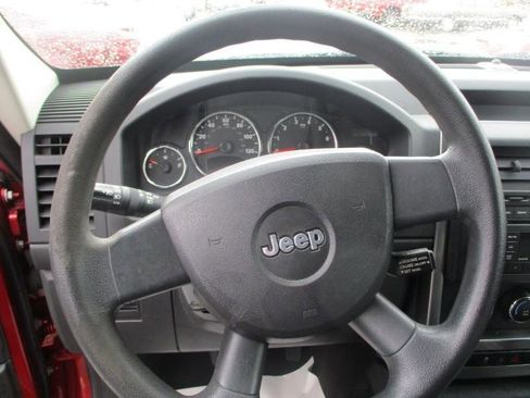 Used 2010 Jeep Liberty Sport w/ Popular Equipment Group AWD/4WD image 12