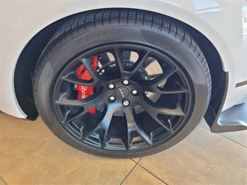 Used 2023 Dodge Challenger SRT Hellcat image 16