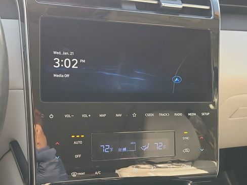 Used 2024 Hyundai Tucson Limited image 24