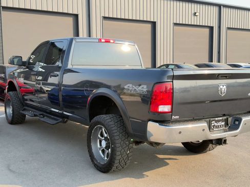 Used 2018 RAM 2500 Tradesman w/ Chrome Appearance Group AWD/4WD image 5