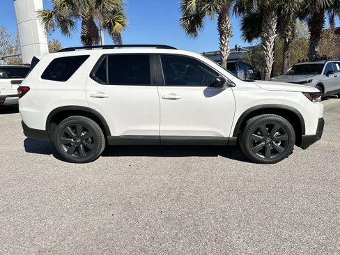 New 2026 Honda Pilot Sport image 7