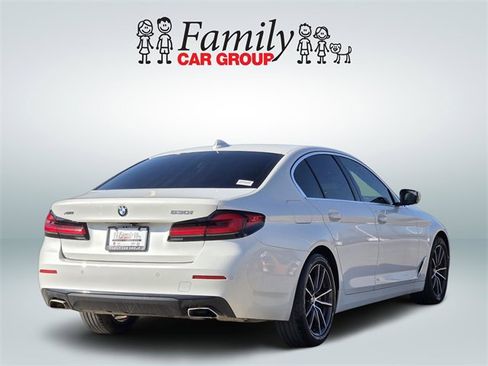 Used 2021 BMW 530i xDrive image 4