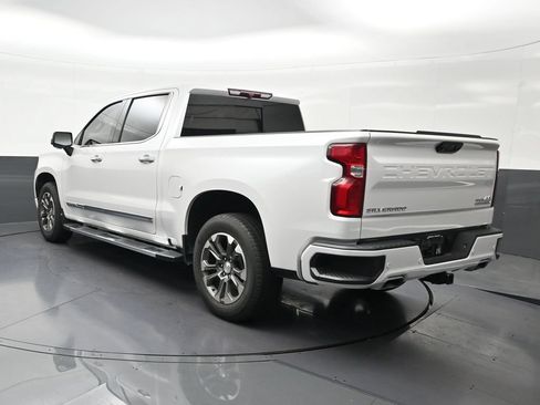 Used 2023 Chevrolet Silverado 1500 High Country RWD image 3
