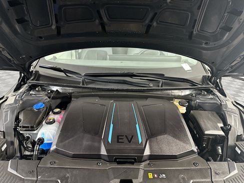 Used 2024 Hyundai Ioniq 5 SE RWD image 33