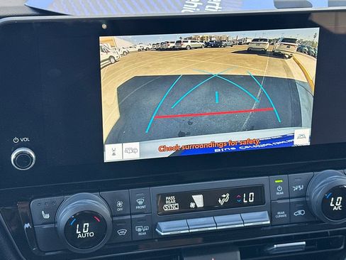 Used 2024 Toyota Grand Highlander XLE image 19