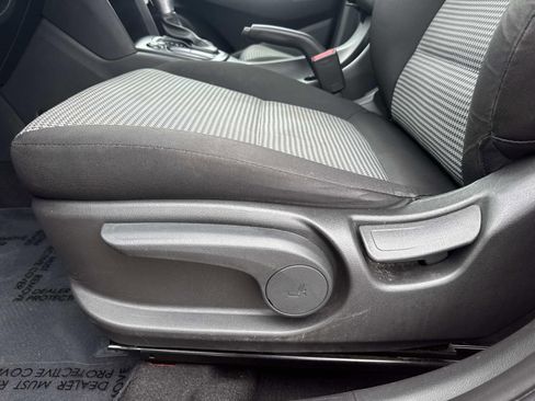 Used 2020 Hyundai Kona SE FWD image 18
