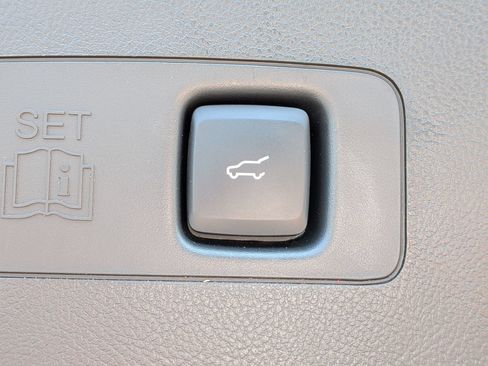 Used 2023 Lincoln Corsair Reserve w/ Equipment Group 201A AWD/4WD image 18