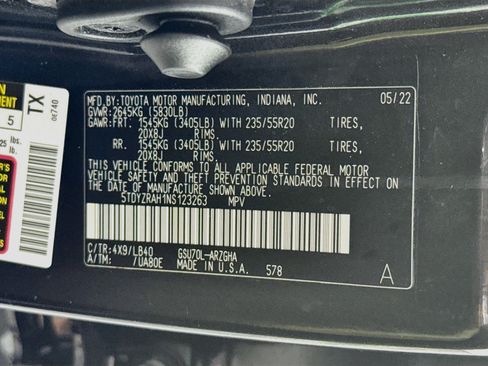 Used 2022 Toyota Highlander Limited FWD image 38