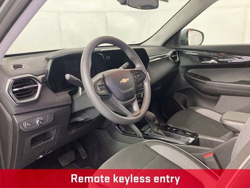 Used 2025 Chevrolet TrailBlazer LT image 13