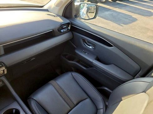 Used 2024 Honda Pilot EX-L image 13