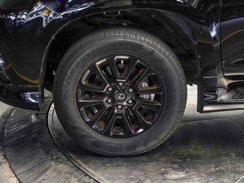 Used 2023 Lexus GX 460 w/ Black Line Special Edition AWD/4WD image 9