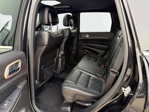 Used 2014 Jeep Grand Cherokee Limited image 12