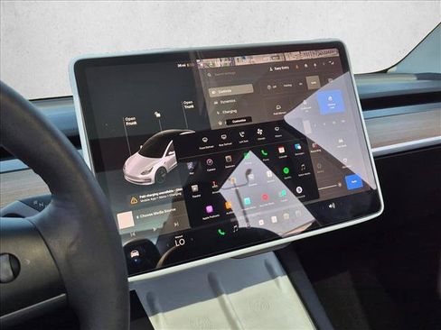 Used 2021 Tesla Model 3 Standard Range Plus RWD image 13