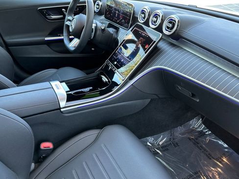 Used 2025 Mercedes-Benz C 300 Sedan image 16