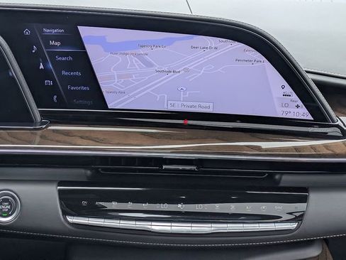Certified 2024 Cadillac Escalade ESV Premium Luxury Platinum AWD/4WD image 20
