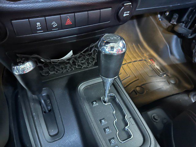 Used 2014 Jeep Wrangler Unlimited Sport w/ Quick Order Package 24S AWD/4WD image 34