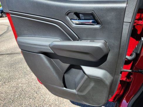 New 2025 GMC Canyon Elevation w/ Technology Package image 11