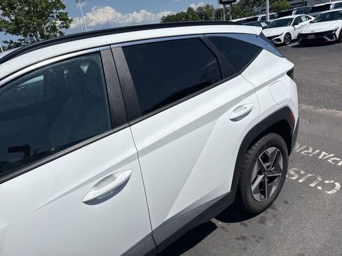Used 2025 Hyundai Tucson SEL AWD/4WD image 3