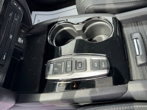 Used 2018 Honda Pilot Elite image 18