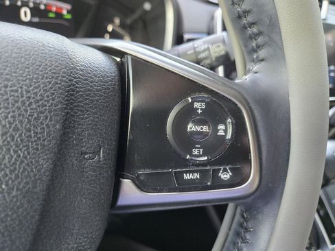 Used 2018 Honda CR-V Touring image 26