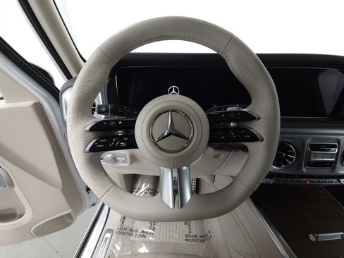 Used 2025 Mercedes-Benz G 580 image 12