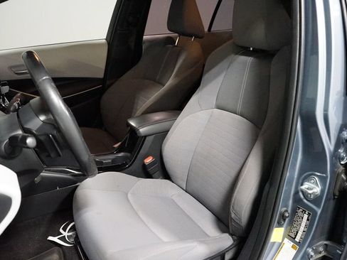 Used 2020 Toyota Corolla SE FWD image 6