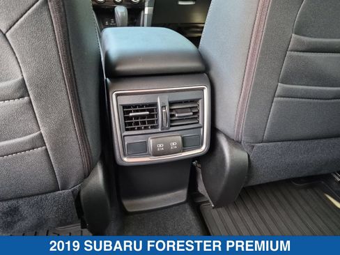 Used 2019 Subaru Forester Premium AWD/4WD image 19