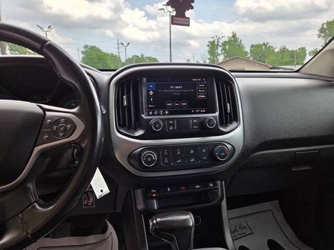 Used 2020 Chevrolet Colorado LT w/ Safety Package AWD/4WD image 17