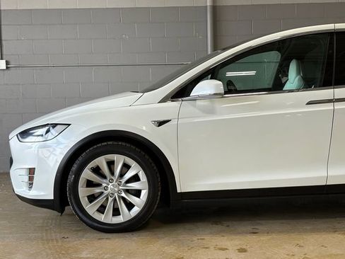 Used 2017 Tesla Model X 100D image 7