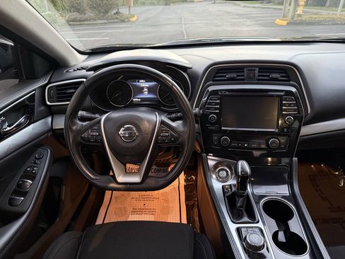 Used 2017 Nissan Maxima 3.5 S image 17