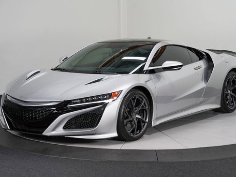 Used 2017 Acura NSX image 6