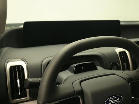 New 2027 Ford Expedition Active AWD/4WD image 17