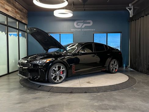 Used 2021 Kia Stinger GT1 image 27