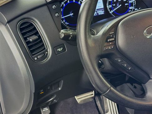 Used 2017 INFINITI QX50 AWD w/ Technology Package image 17