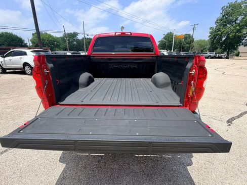 Used 2016 Toyota Tundra Limited w/ Limited Premium Package AWD/4WD image 12