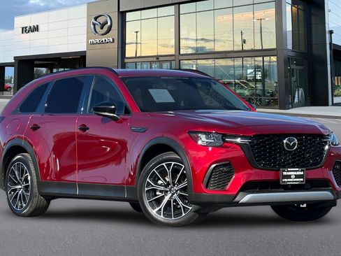 Certified 2025 MAZDA CX-70 Plug-In Hybrid w/ Premium Pkg image 2