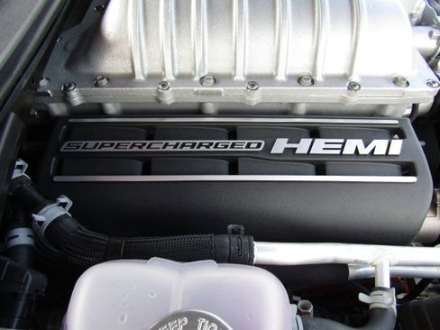 Used 2022 Dodge Challenger SRT Hellcat w/ Plus Package image 10