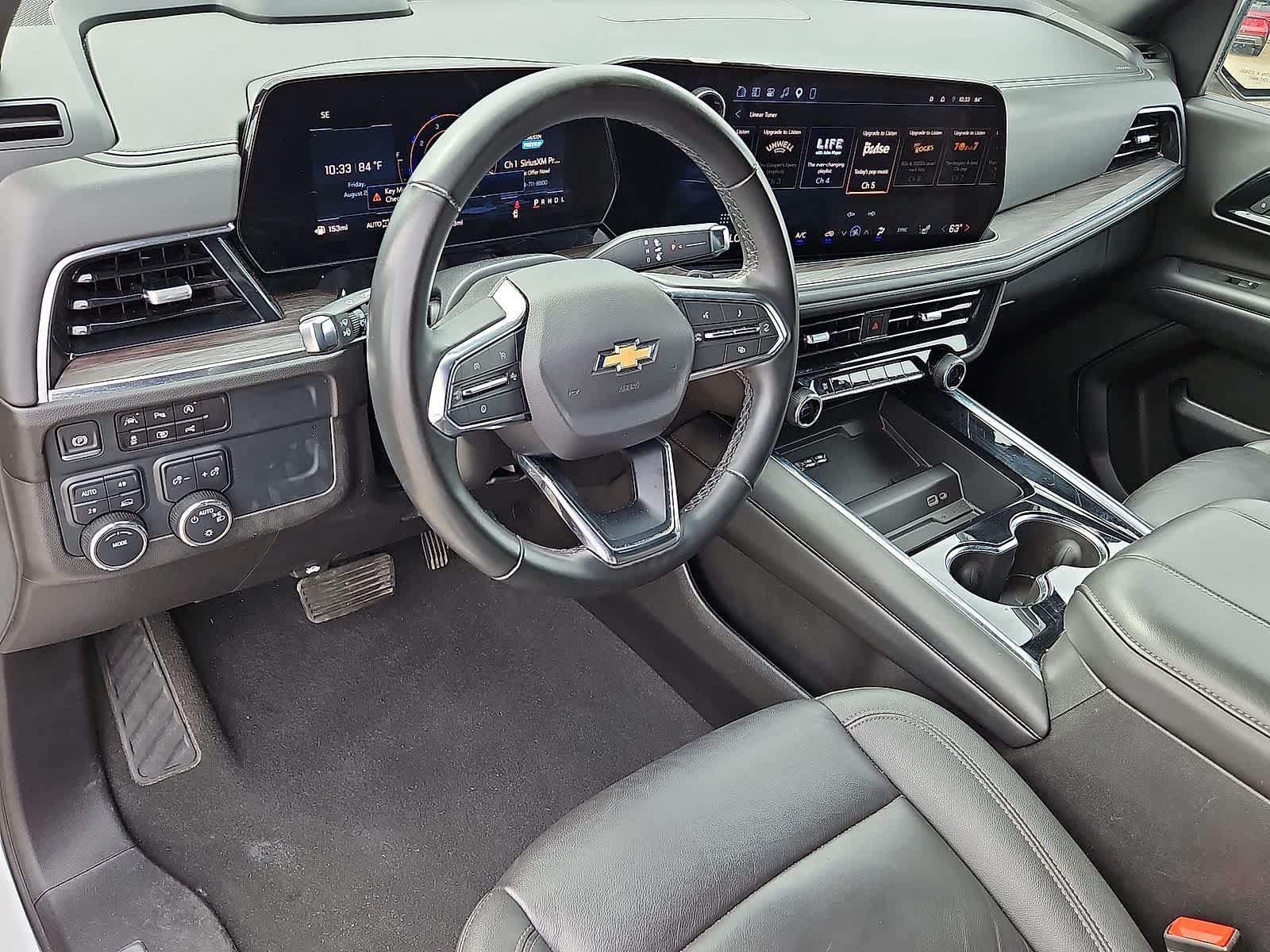 Used 2025 Chevrolet Tahoe LT AWD/4WD image 16