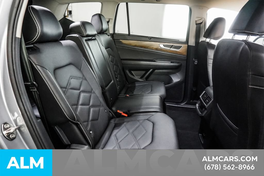 Used 2025 Volkswagen Atlas SE FWD image 21