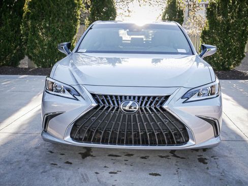 Used 2025 Lexus ES 350 ES 350 image 3