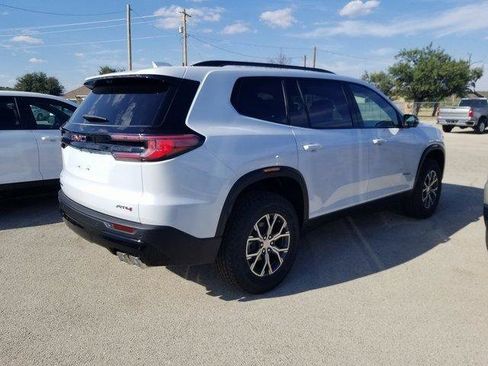 New 2026 GMC Acadia AT4 image 5