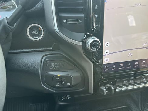 New 2026 RAM 5500 4x4 Regular Cab image 15