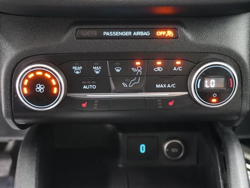Used 2020 Ford Escape SE FWD image 21