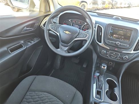 Used 2019 Chevrolet Equinox LT image 8