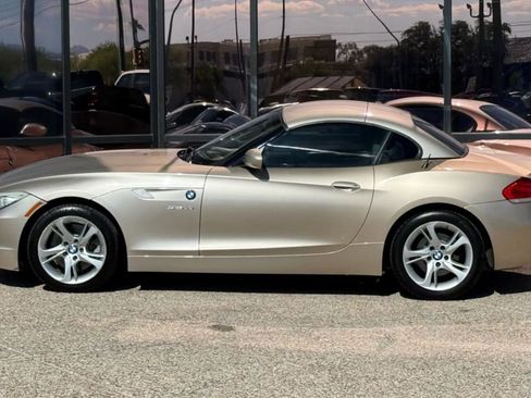 Used 2011 BMW Z4 sDrive35i image 7