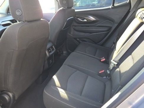 Used 2024 GMC Terrain SLE image 18