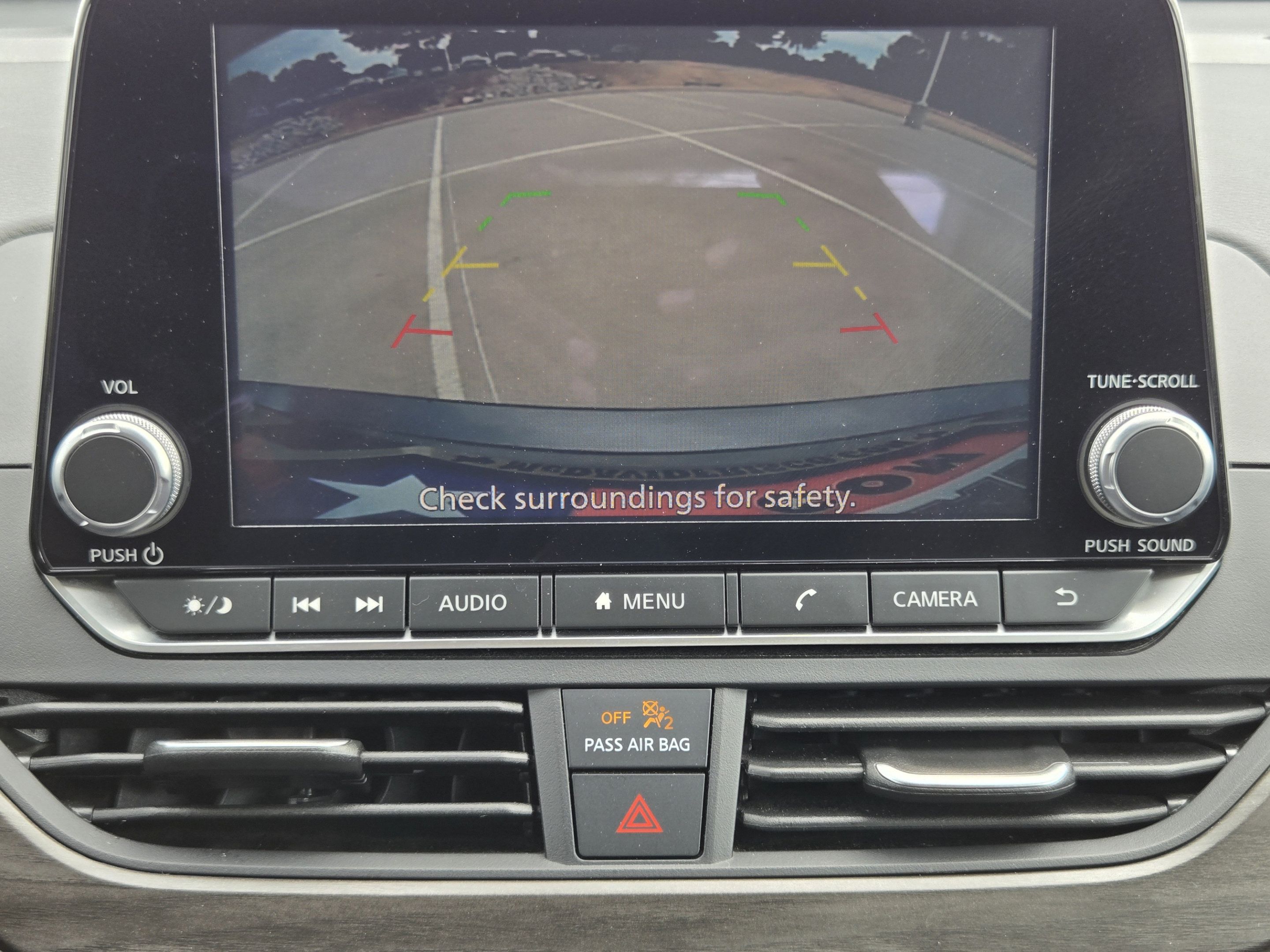 Used 2025 Nissan Altima 2.5 SV FWD image 14