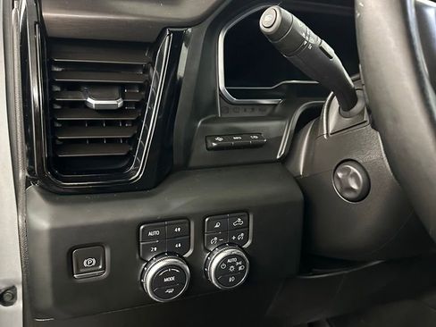 Used 2024 GMC Sierra 1500 AT4 w/ Technology Package image 17