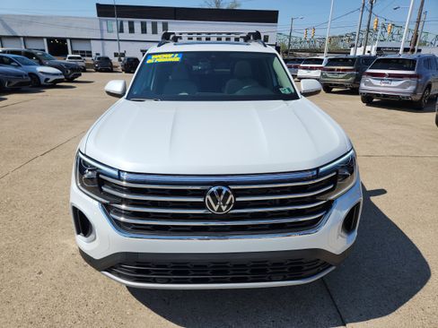 New 2026 Volkswagen Atlas SE image 8